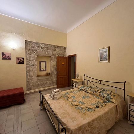 B&B Candido Vacanze Модика Екстериор снимка