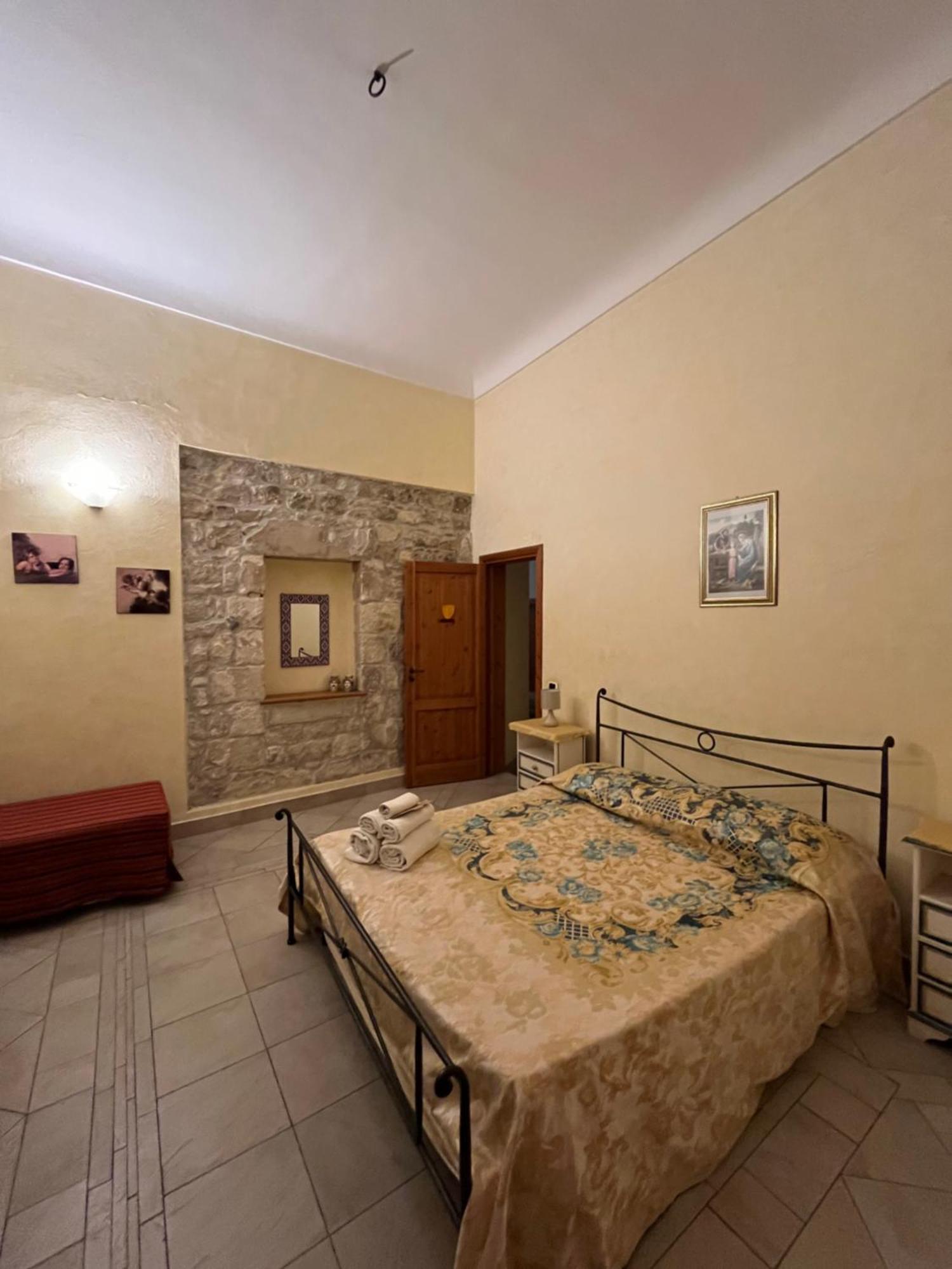 B&B Candido Vacanze Модика Екстериор снимка