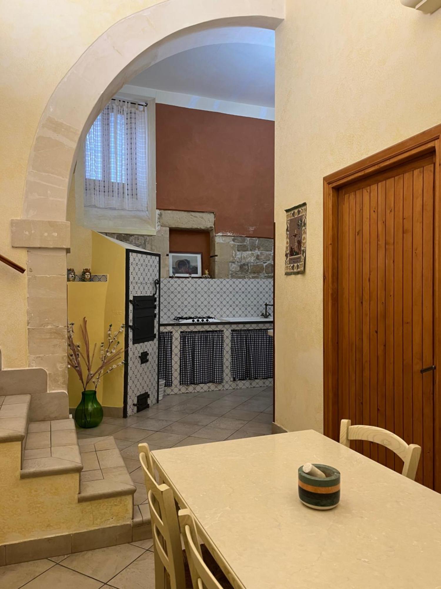 B&B Candido Vacanze Модика Екстериор снимка